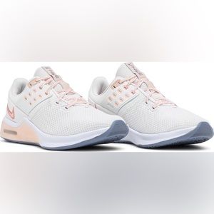 New with box Nike Women’s Air Max Bella TR 4 Summit White Orange/Pink Size 8